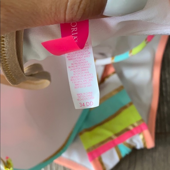 Victoria’s secret bikini 34DD/M (swim) - Picture 4 of 6